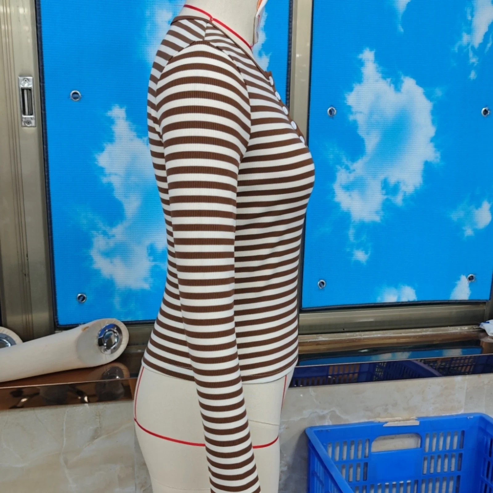 Casual Long Sleeve Brown White Striped T-shirts for Women Button Front Spring Fall Vintage Pullover Tops for Daily Wear