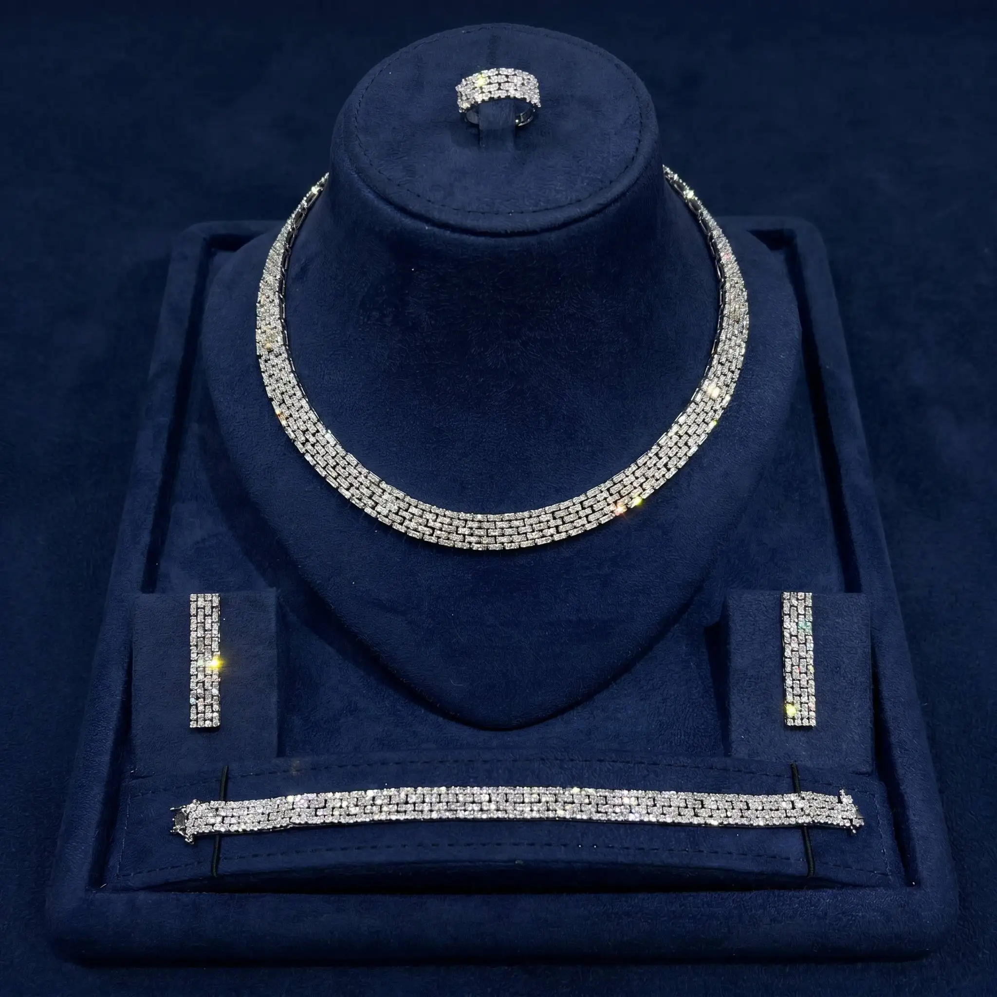bride-talk-ensemble-de-bijoux-tennis-4-pieces-plaque-argent-entierement-pave-de-zircone-cubique-comprenant-collier-boucles-d'oreilles-bracelet-et-bague-pour-mariee-de-dubai-mariage-et-banquet