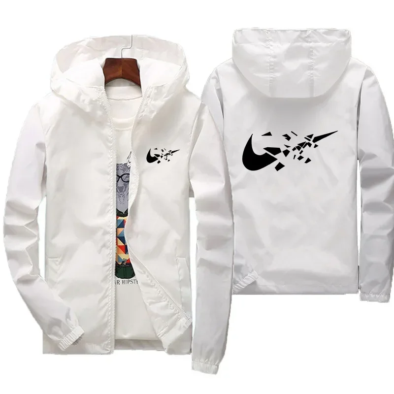 

2025 модная уличная ветрозащитная и водонепроницаемая куртка с капюшоном на молнии, приталенная мотоциклетная куртка, мужской плащ