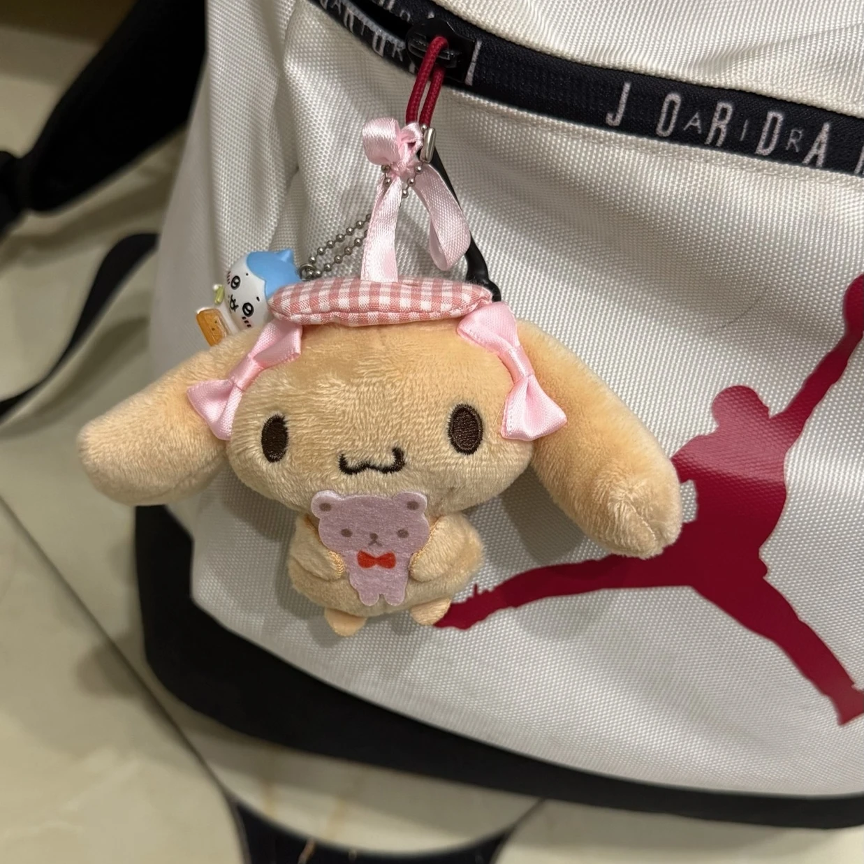 Simpatico cane cannella moka ciondolo marrone cartone animato creativo periferico cane cannella peluche portachiavi zaino ciondolo peluche regalo per ragazze