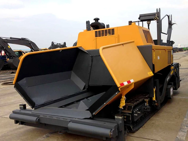 Hot Sale Asphalt Concrete Paver Paving Machine 6M RP602 for Base Course & Wearing Course Construction in Stock for Sale