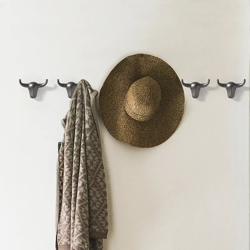 Modern Clothes Hanger Wall Hooks Kitchen Room Cloth Towel Rack Coat Hat Hanger Keys Creative Hook Zinc Alloy Furniture Hardware