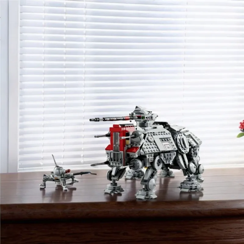 1082 Stück All-Terrain-taktischer Antrieb At-Te-Modellbausatz selbstsichernde Bausteine Junge