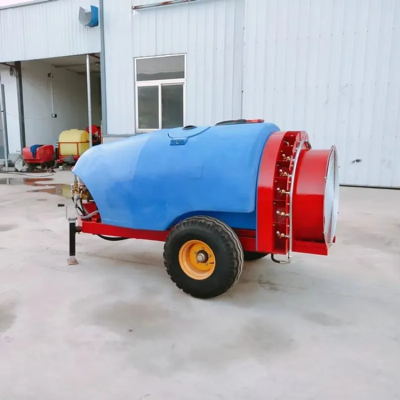 Pulvérisateurs agricoles à haute fiabilité, durables pour les projets d'application de pulvérisation dans les vergers et les cultures agricoles de différentes tailles.