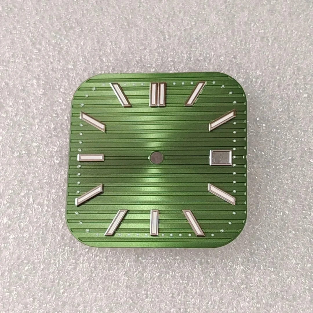 Quadrante dell'orologio quadrato da 29,5 mm Quadrante con chiodo argento e lancette dell'orologio con accessori luminosi verdi per movimenti NH35/NH36
