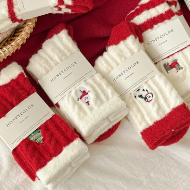 2026 New Coral Fleece Cute Xmas Pattern Stocking Christmas Long Socks Winter Thickened Warm Home Floor Socks Couple Sleep Socks