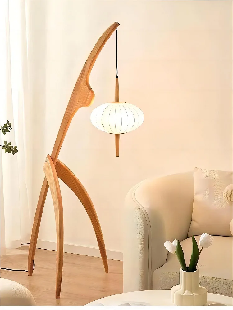 Imagem -02 - Estilo Japonês Lâmpada de Piso de Madeira Sólida Minimalista Rezando Mantis Floor Lamp Exhibition Hall Retro Floor Lamp Luxury Home Decor