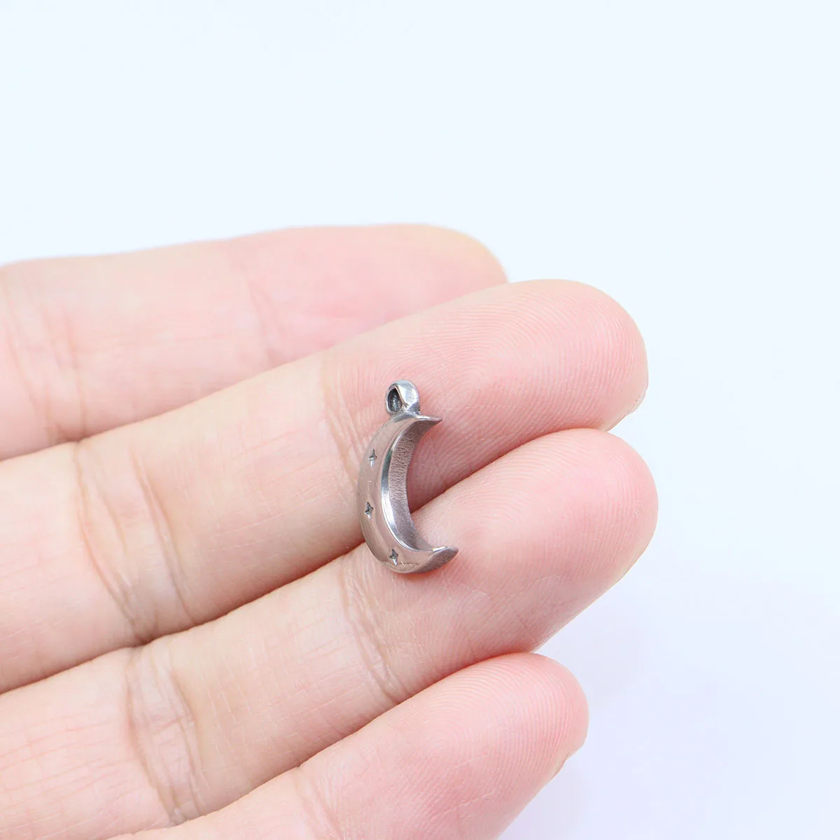 5pcs Wholesale Casting Stainless Steel Moon Coin Charms Pendant DIY Necklace Earrings Bracelets Unfading Colorless