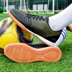 Professional Indoor Futsal Shoes Men Soccer Cleats IC Non Slip Male Football Boots Chuteira De Futebol Society Football Shoes