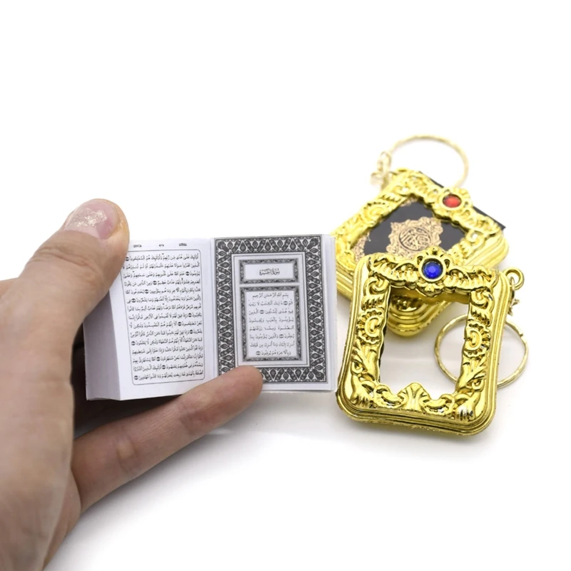 G92C Livro do Alcorão Árabe miniatura