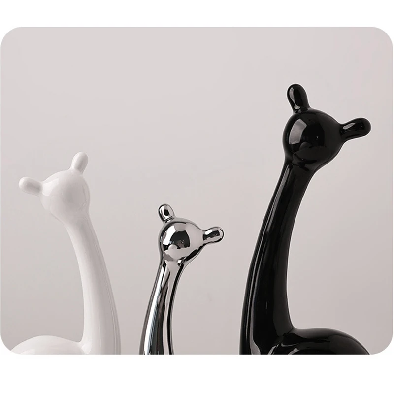 Family Of Three Snails Home accessories Living Room Light Ceramic Ornament TV high-end wine cabinet Decorations high-quality
