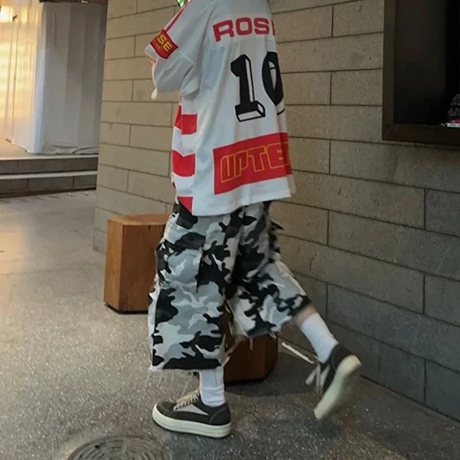 Pantaloncini sette quarti mimetici glitterati rivestiti estivi 2025 per uomo Pantaloncini larghi casual patchwork oversize