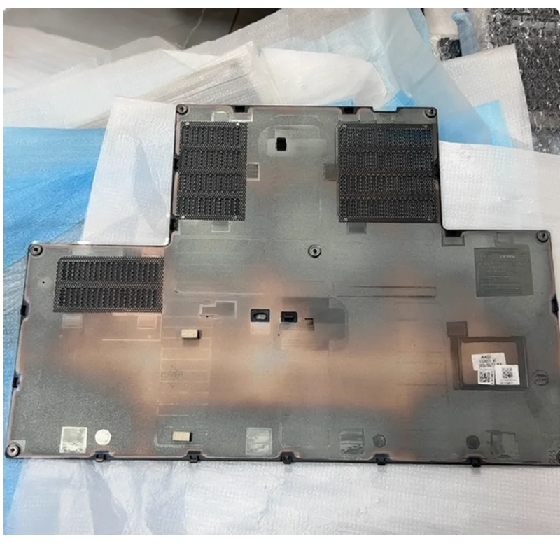 

New For Thinkpad P53 Bottom Case Big Door Shell with Screw Metal HDD Bottom Cover 02DM513 02DM516