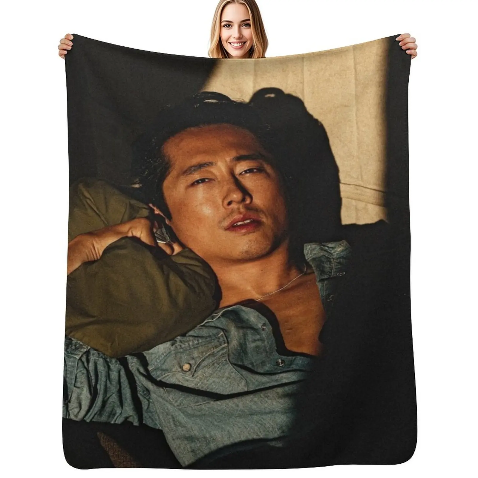 Steven Yeun Throw Blanket Men's Soft Warm Throw Blanket for Couch