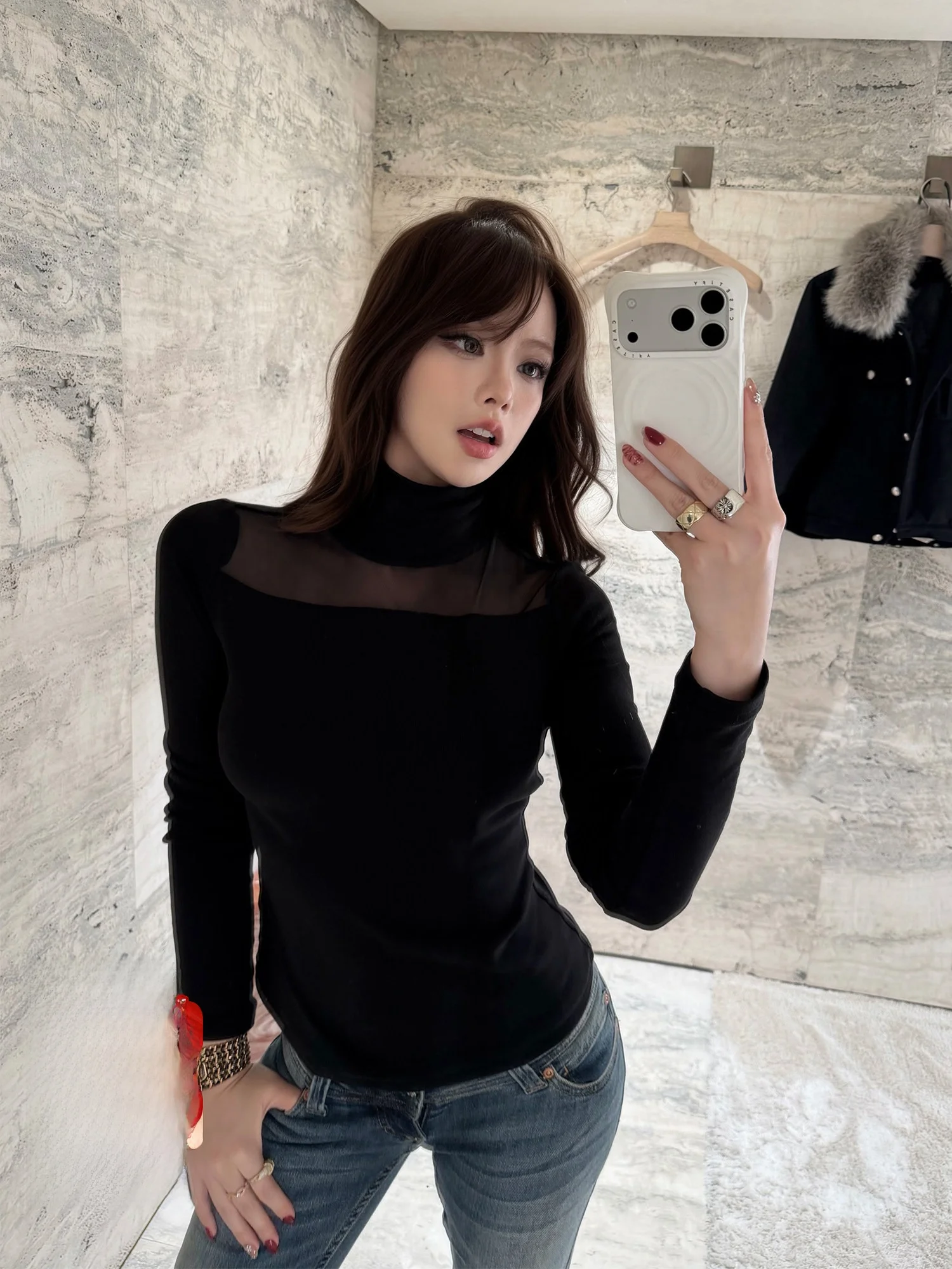 

Трикотажная ткань Thirteen Xin Micro Permeable Aosphere Sensation De Me с эффектом соединения материалов, мягкий хлопок, длинный рукав, высокий воротник