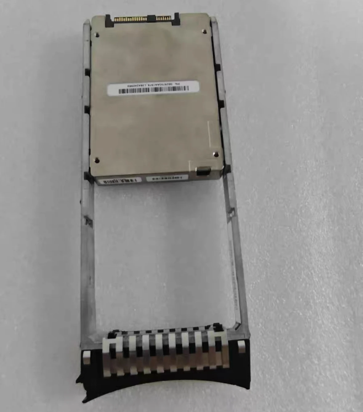 

For 01AC602 01EJ047 01EJ049 1.6T SSD SAS 12G V5000 V5030 hard drive