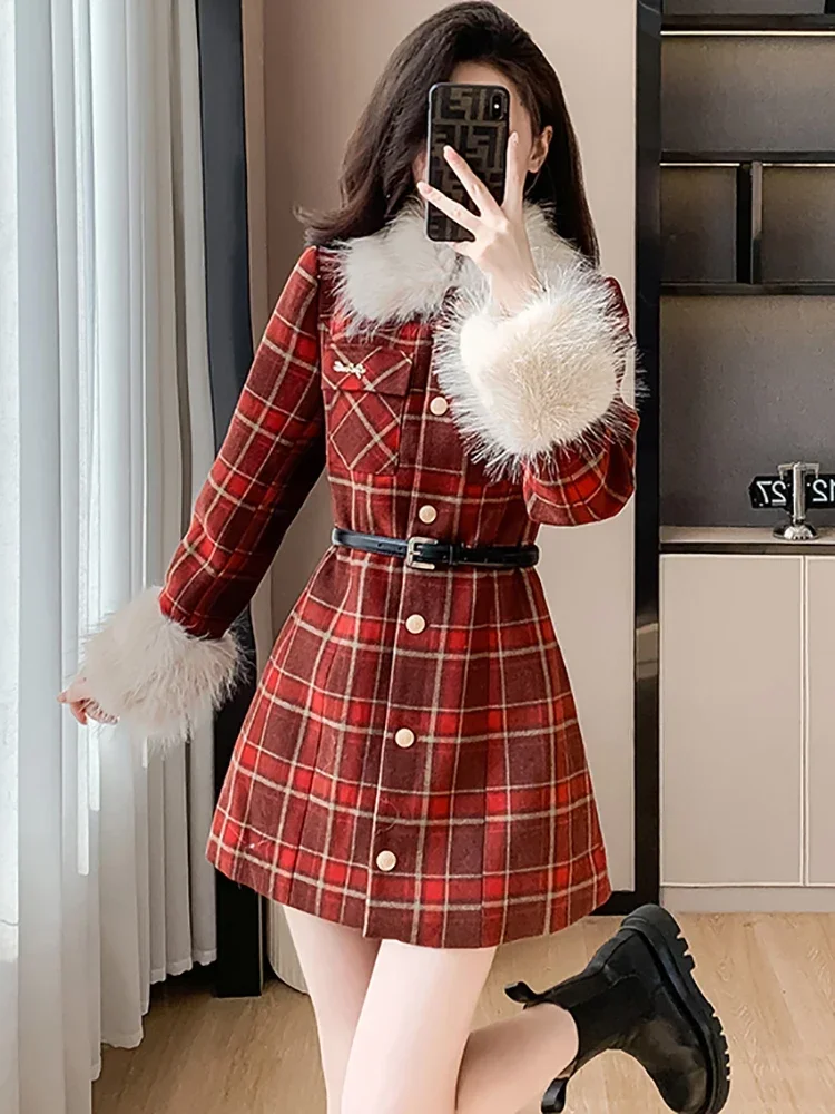 Cappotti da donna caldi e spessi in lana scozzese rossa Autunno Inverno Chic colletto finto abito corto di lusso 2024 abito da festival vintage coreano