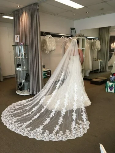 Imagen 2 del producto Velo de novia de lujo de color blanco marfil, velo de novia de 3M, 4M, 5M, velo de novia de encaje suave con peine, accesorios de boda