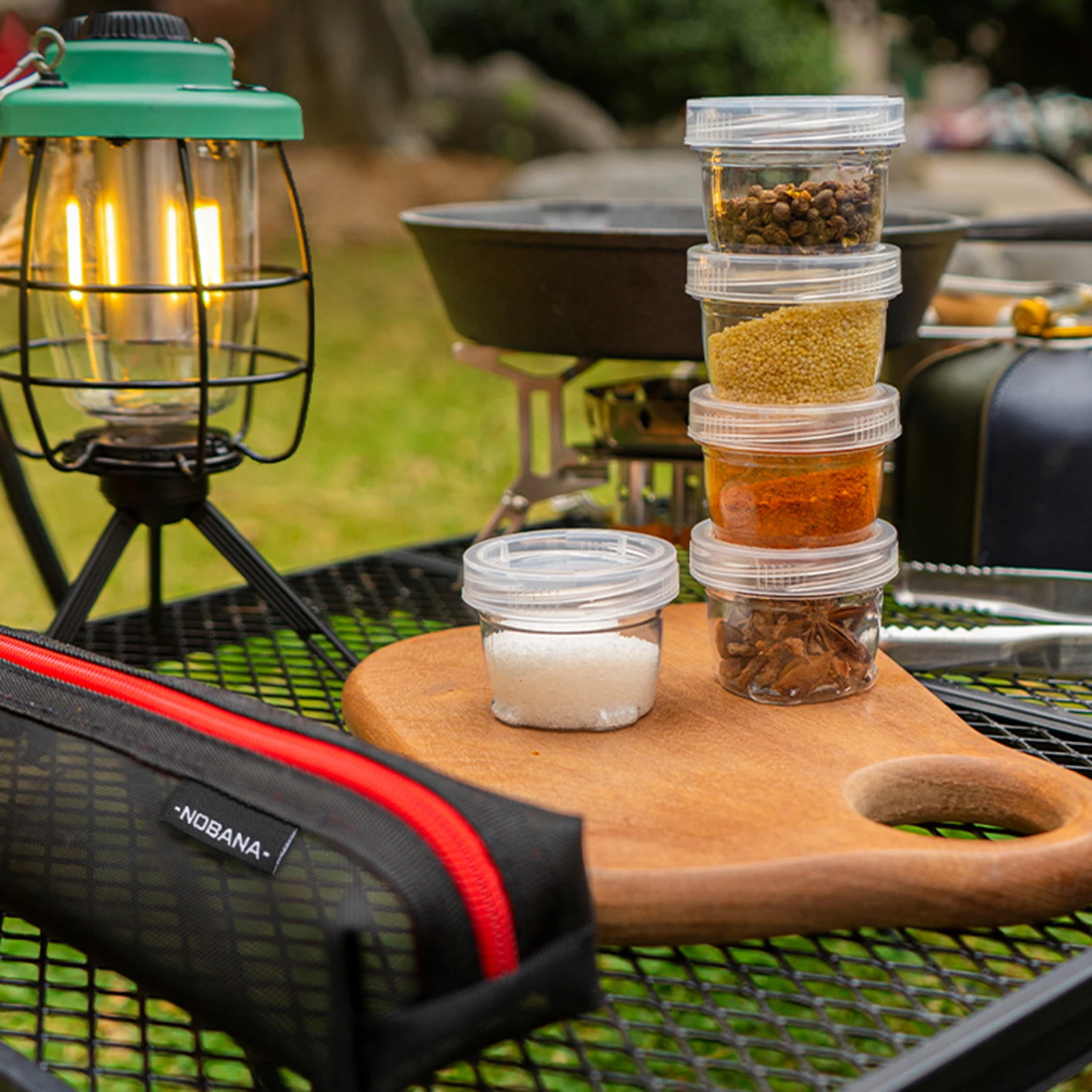 Portable Travel Camping Spice Kit Spice Container Bag With 5 Clear Seasoning Bottles Travel Spice Holder Condiment Container Set