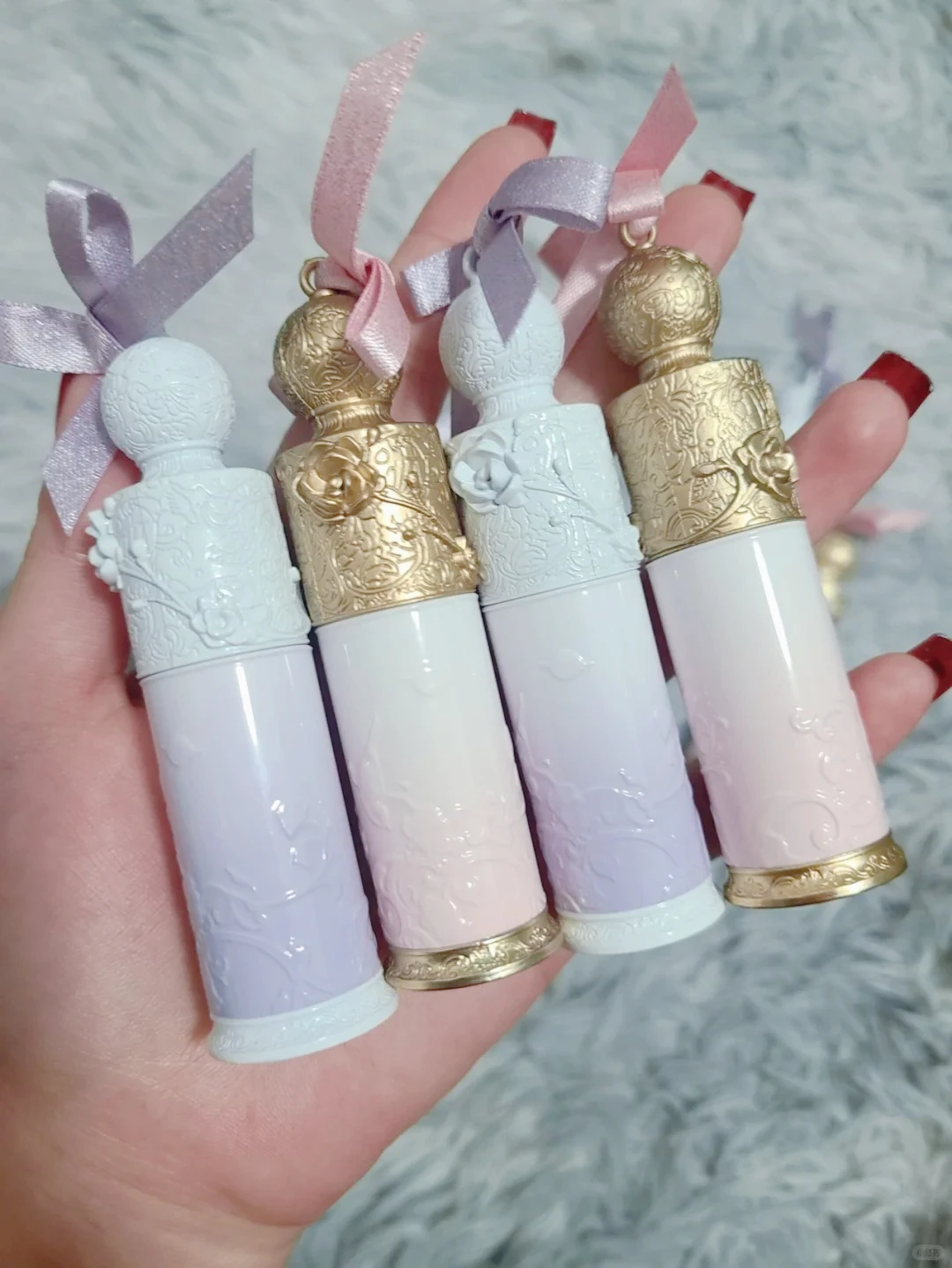 Flower Knows Flower Goddess Lipstick Chinese-style carved velvet matte lipstick bright red Moisturizing Glowy Finish
