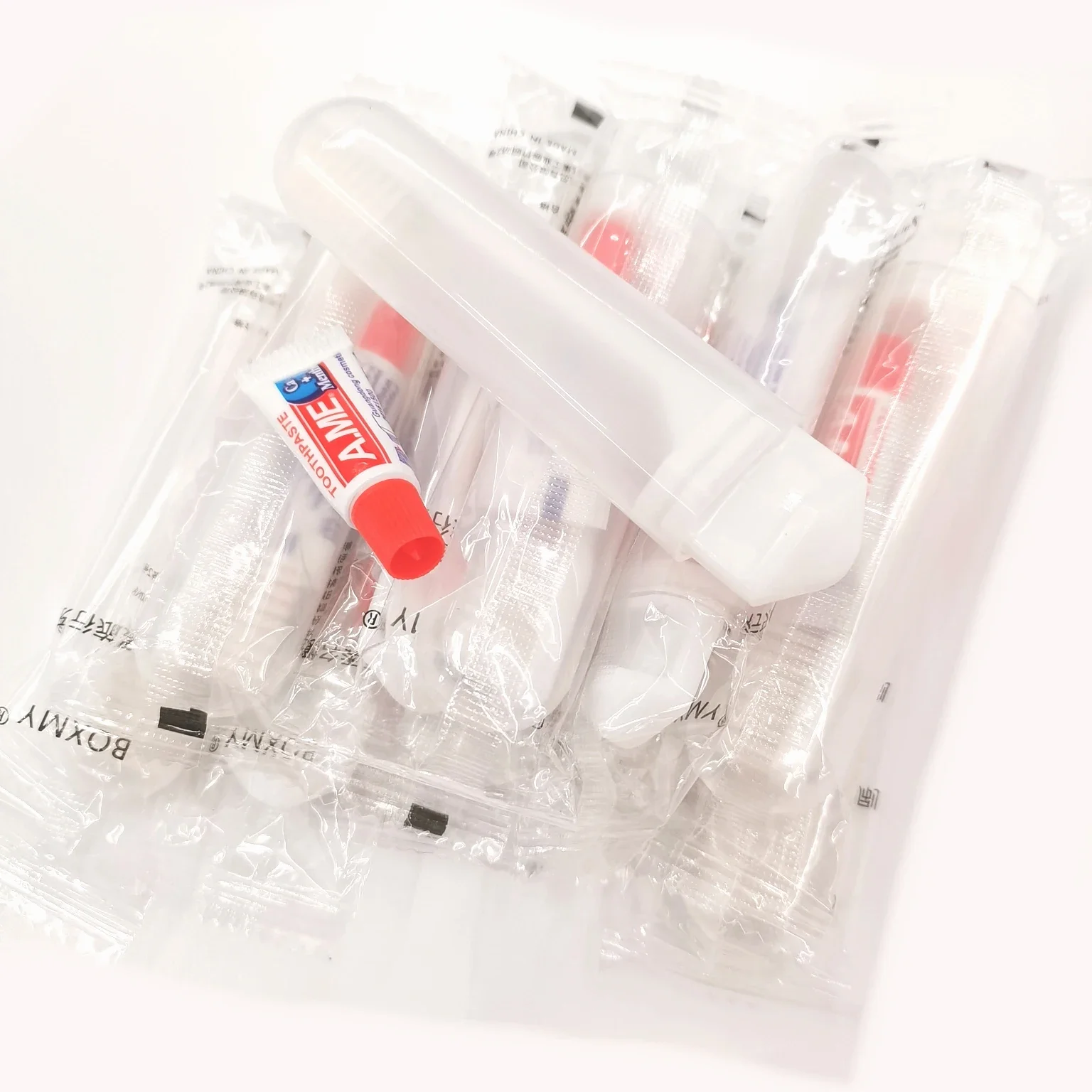4/5PCS Portable Mini Travel Toothbrush Toothpaste Set Adult Outgoing Camp Disposable Toothbrush Carry-on Deep Cleaning Oral Care