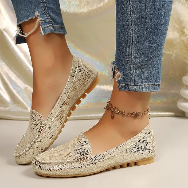 Fashion Women Snake‑Pattern Moccasin Flats 1.5CM Flat Heel Round Toe Metallic Shiny Upper Slip‑On Comfortable Casual Footwear