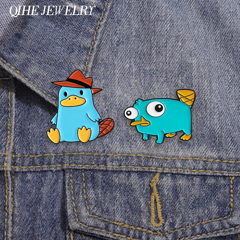 بيري خلد الماء بروش المينا دبابيس الكرتون أنيمي كاوبوي خلد الماء دبابيس معدنية الملابس التلبيب شارات مجوهرات هدية للأصدقاء
