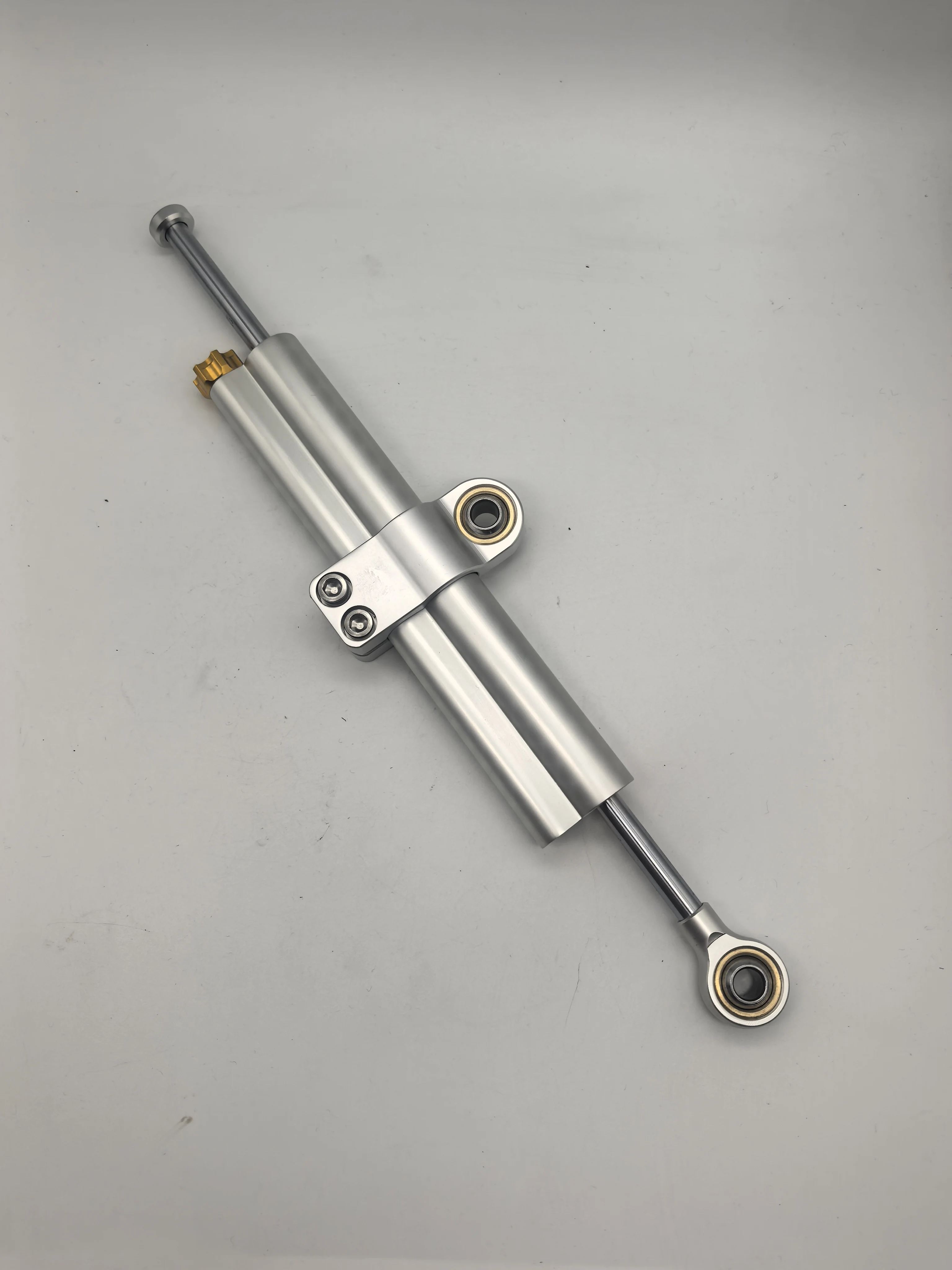 

YZF-R3 YZF-R6 TDR 250 CS3C CS5 SR1SR125 XJR1300 MT07 MTO9 ZX6R Motorcycle Steering Dampers