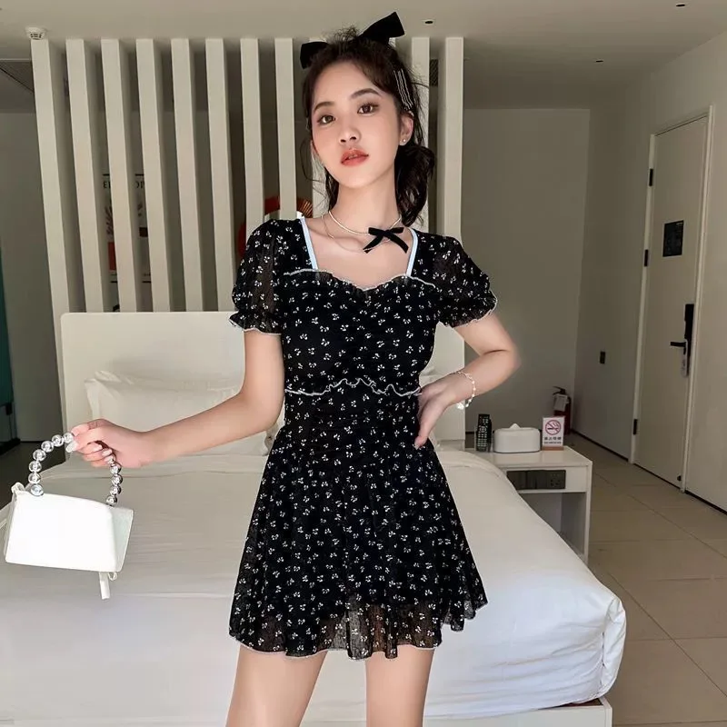 New Swimsuit for Women Conservative and High-end Split Floral Skirt to Make Them Look Slimming and Belly-covering Holiday