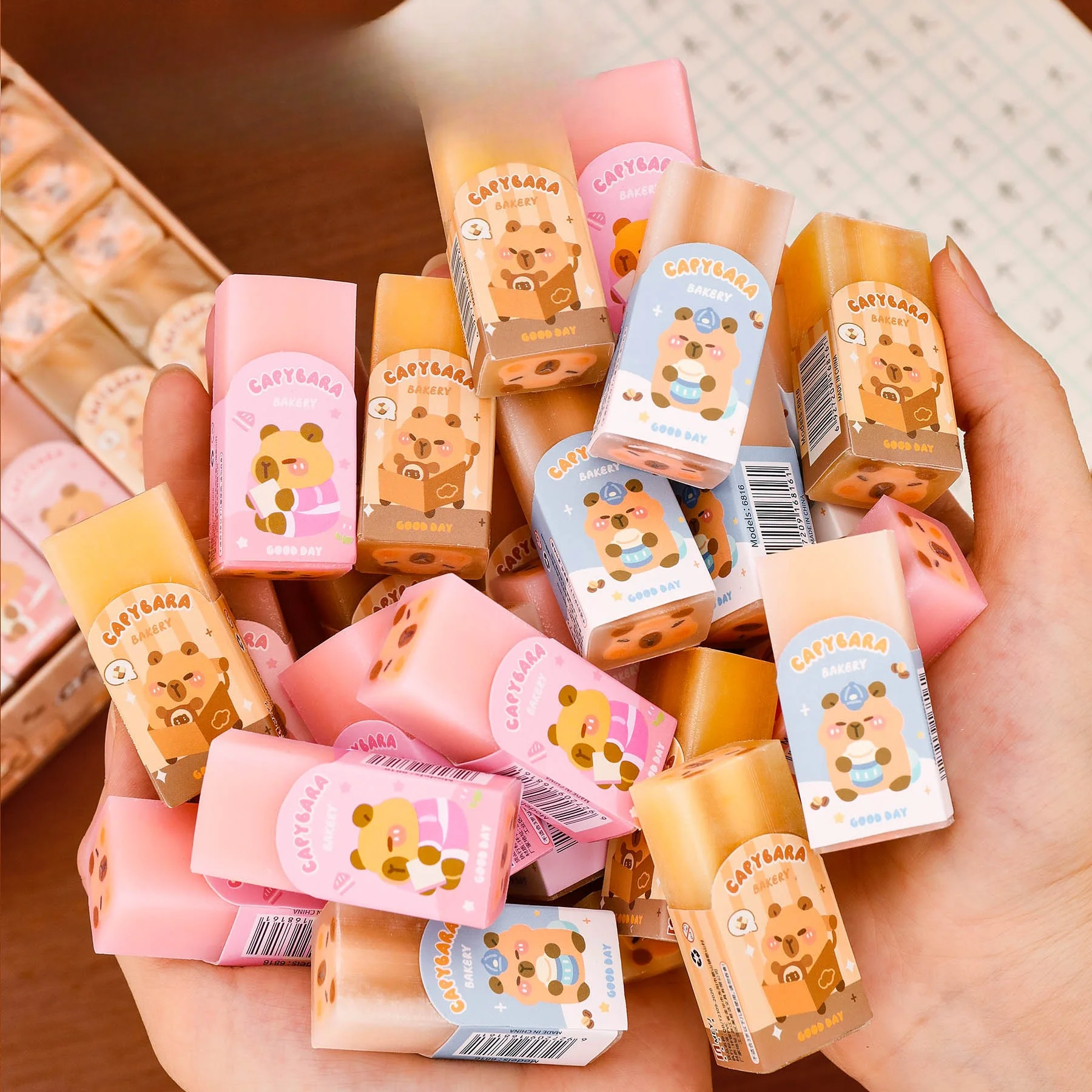 Capybara Themed Sandwich Erasers - Cute Cartoon Stationery, Clean-Wiping Pencil Erasers for Elementary Kids
