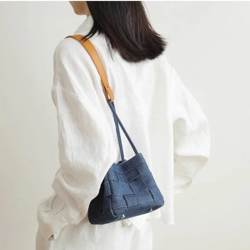

YIFAN Hand-Made Women's Bag, Premium Denim Cloth Fabric Simkple Design, Retro Women Bag Barrel Shape