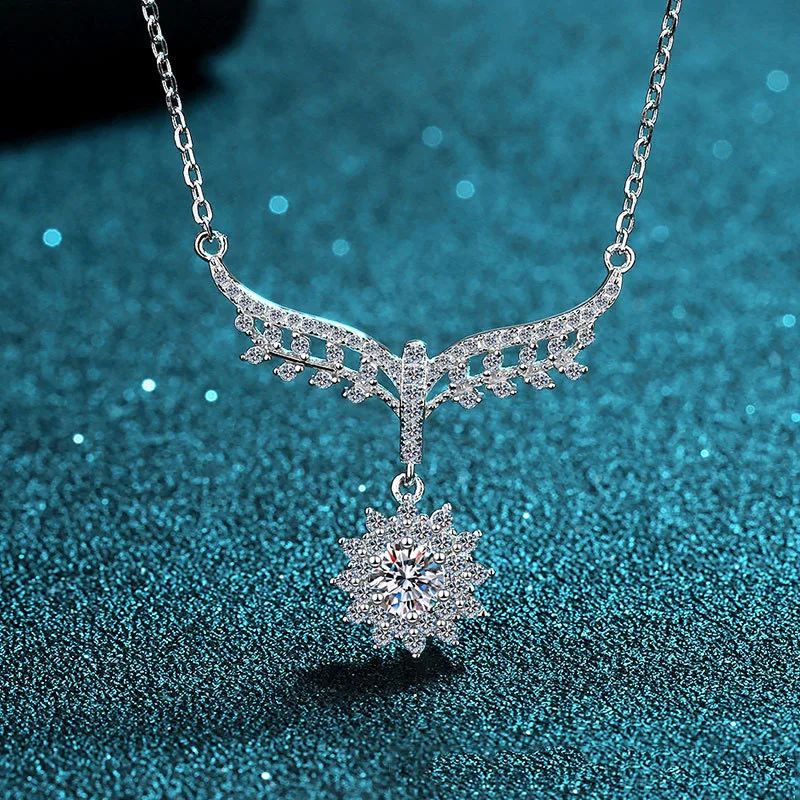 JECIRCON 925 Sterling Silver Necklace for Women 0.5ct Moissanite Spread Wings and Fly High Pendant Luxury Elegant Clavicle Chain