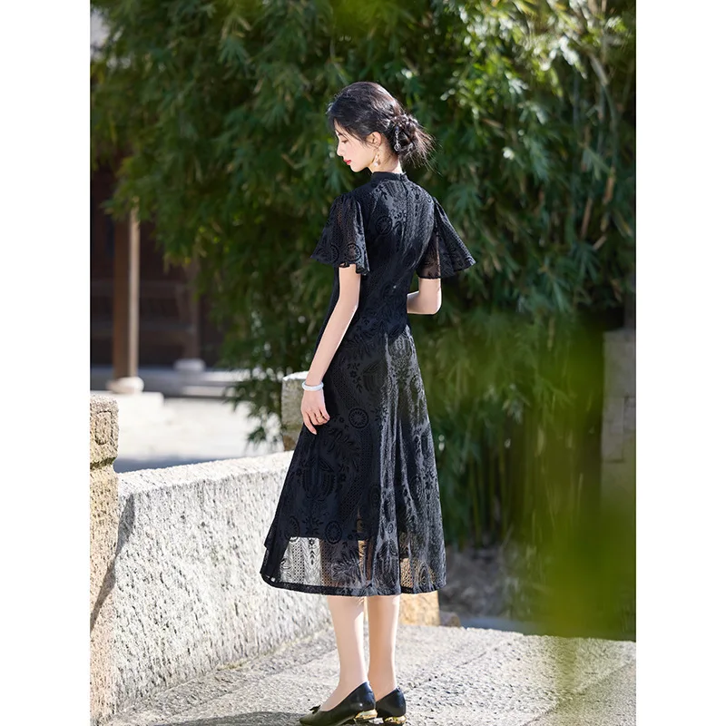 فستان نسائي من Ao Dai شيفون تشيباو أنيق بفتحة عالية من الدانتيل شيونغسام بأكمام قصيرة على الطراز الصيني