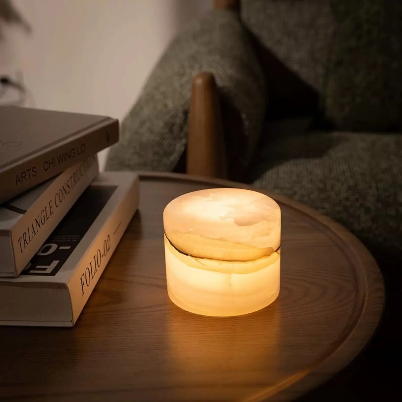 Luxury-Style Home Furnishings Living Room Study Room USB Battery-Powered Desk Lamp Modern Simplicity Art Deco Ambient Lighting