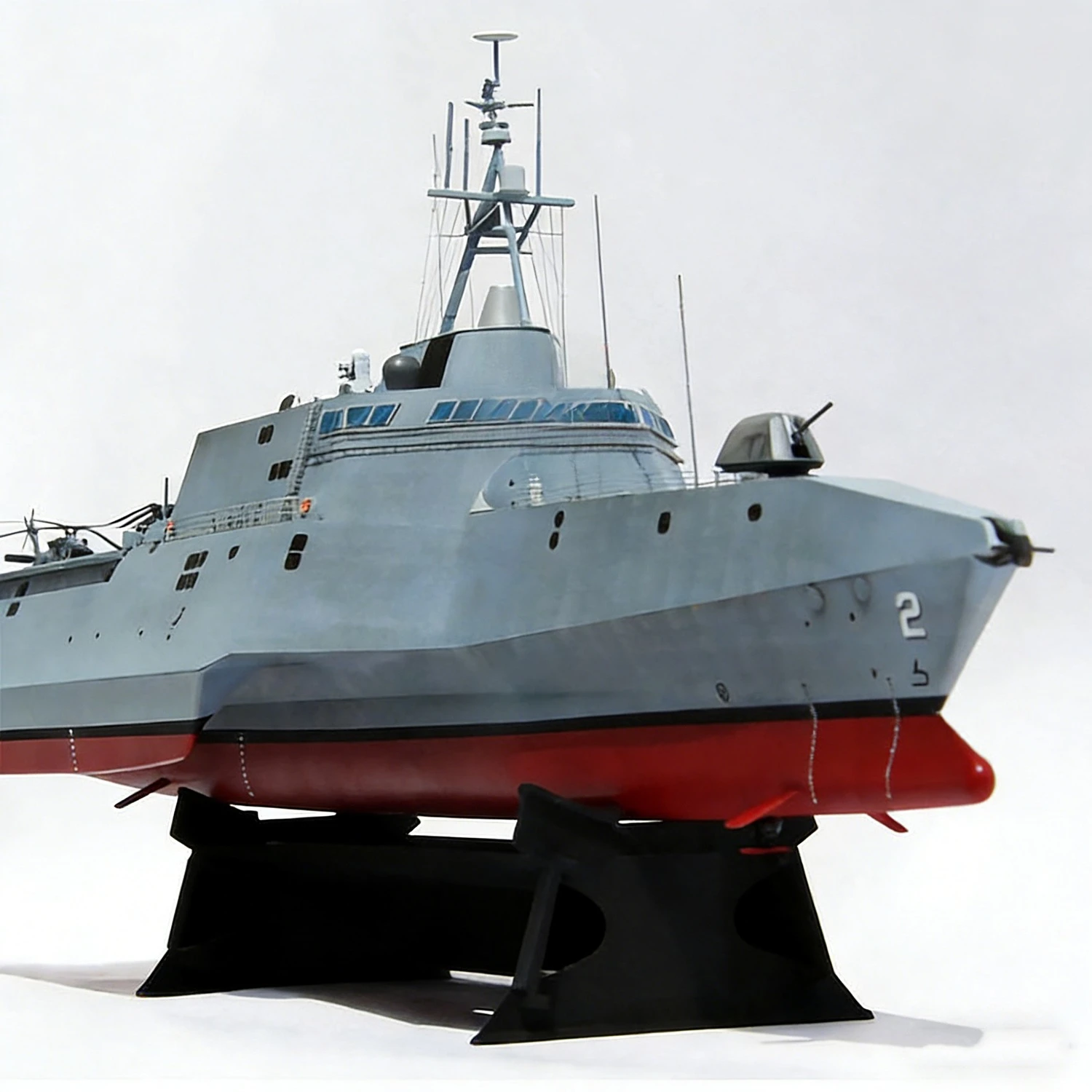1/350 Unabhängigkeit Littoral  – Model Kit Battleship Bewertung und Preis