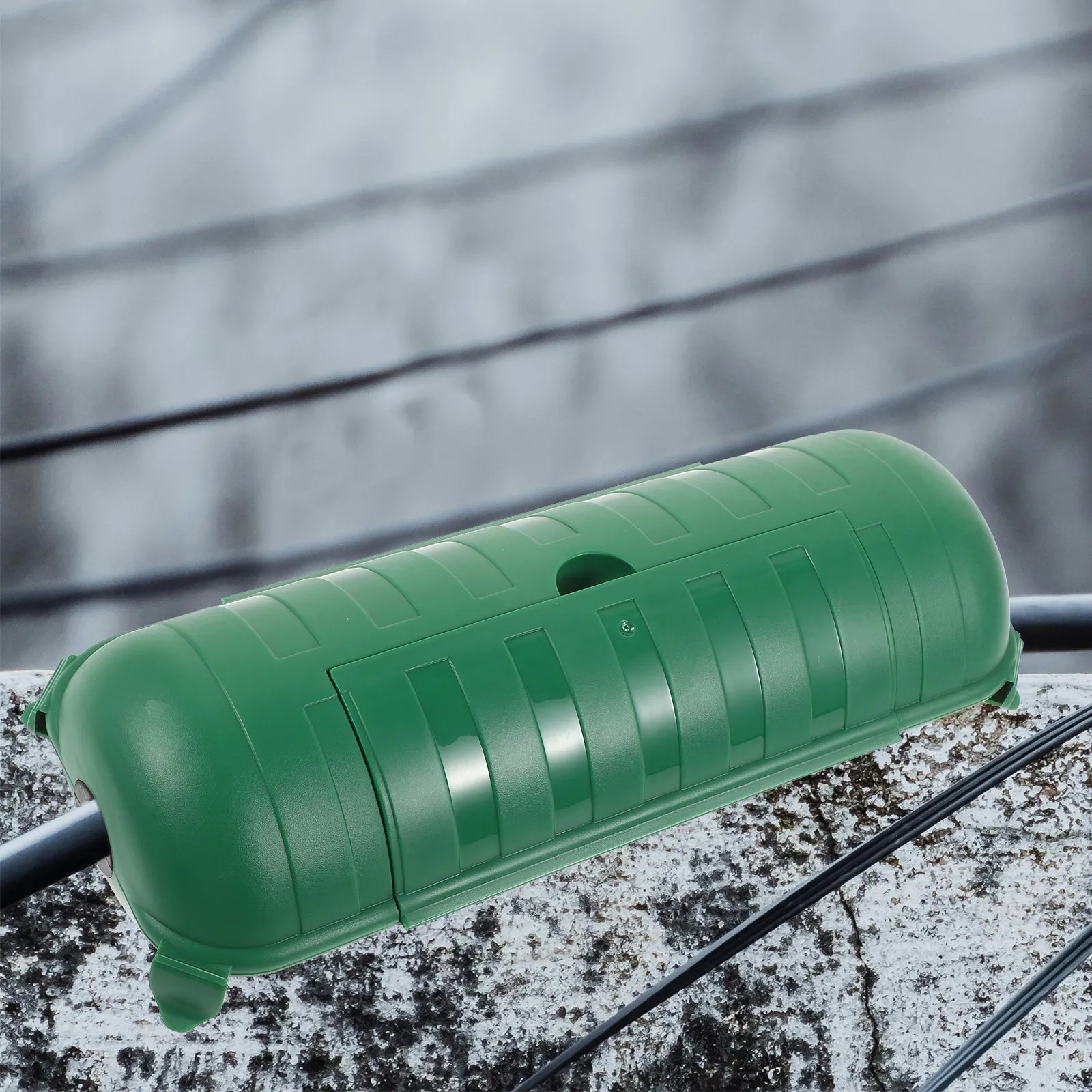 Outdoor Weatherproof Junction Box Electronic Safe Waterproof Cable Protector Cover Extension Cord Wire Cover for Outdoor Lamp