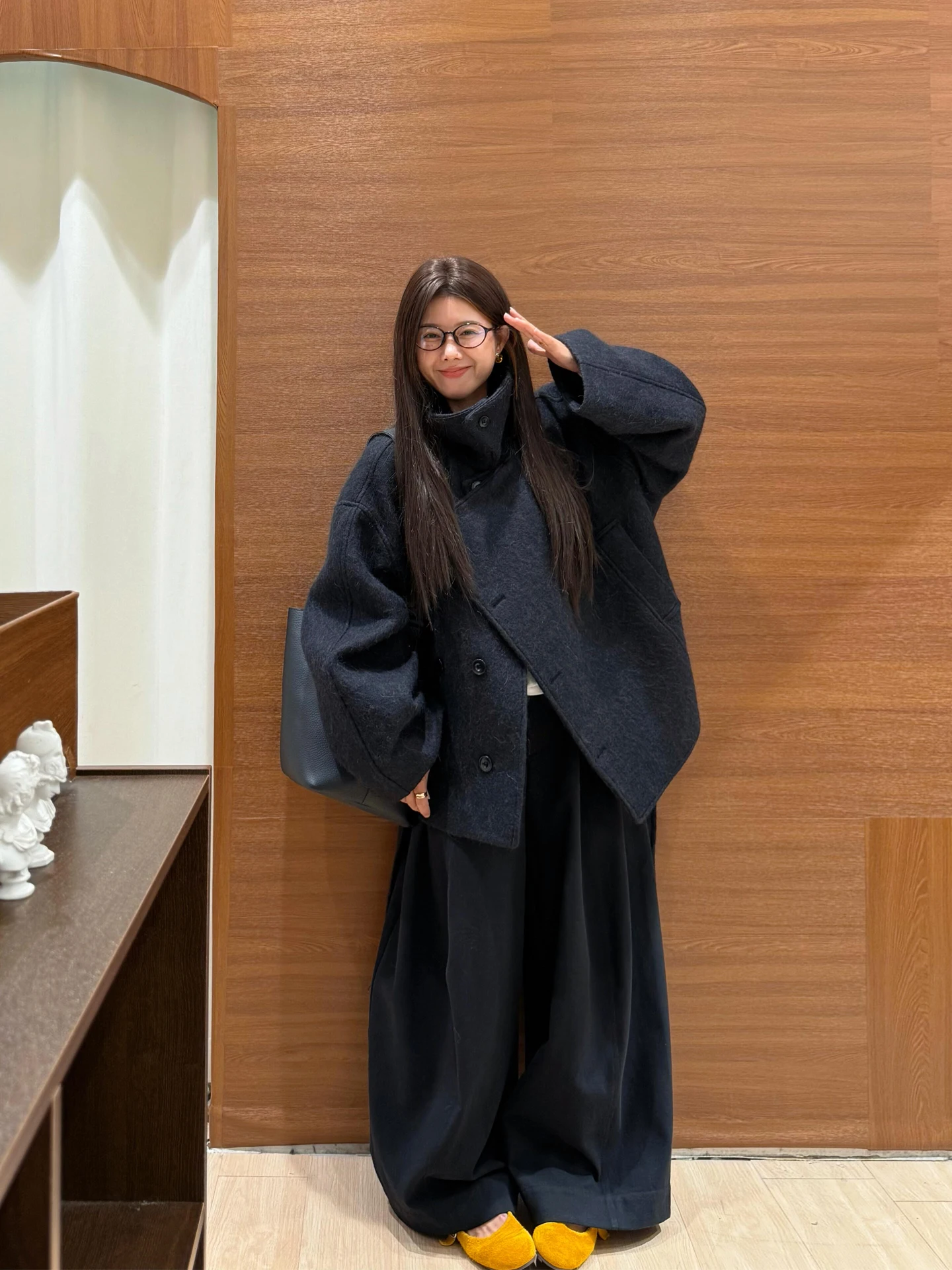 Korean Style Women's Woolen Coat Hepburn Loose Fit Autumn Winter New Design Sensation Fashion Outerwear Straight Cut Long Sleeve