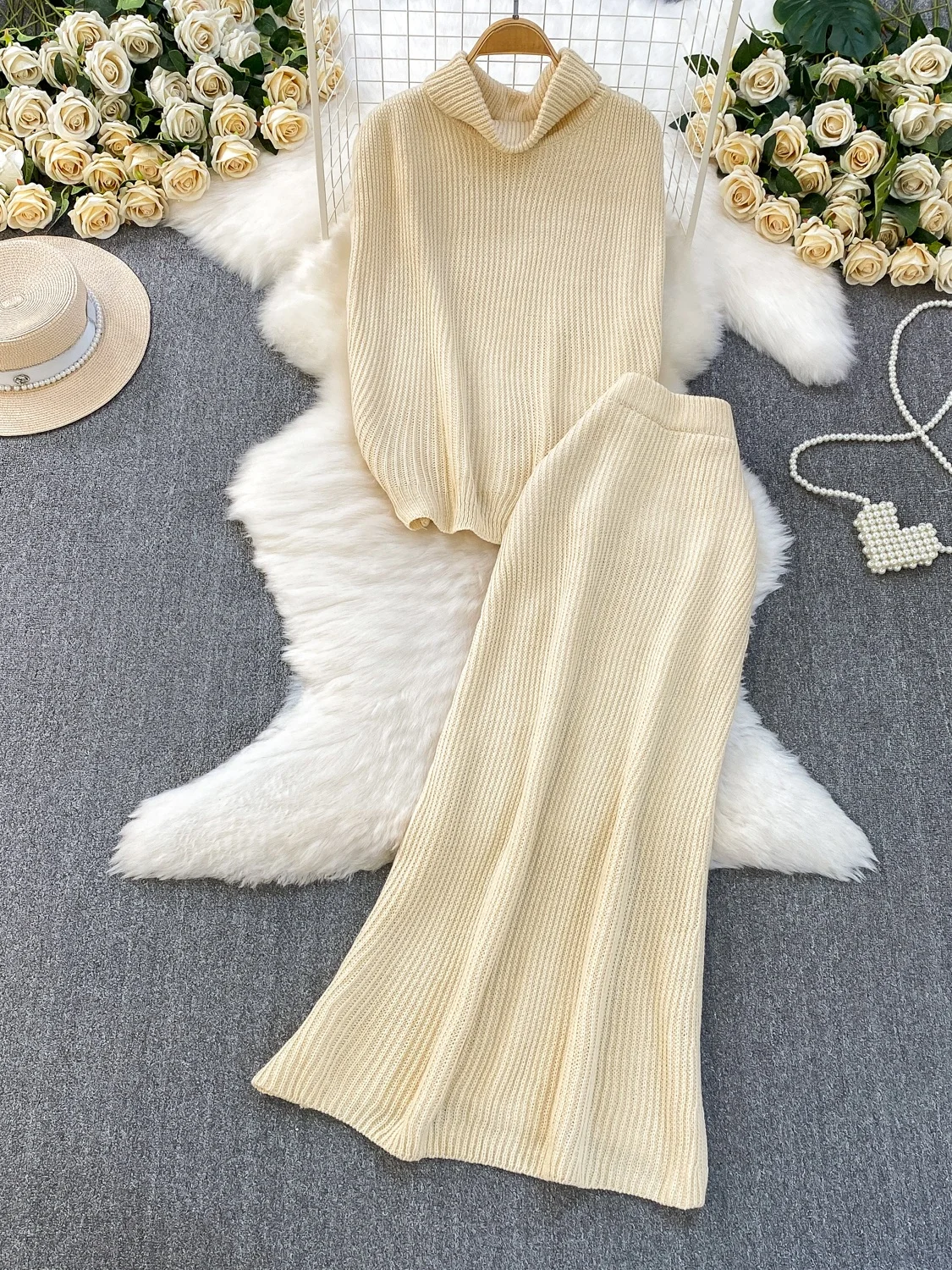 Maglione lavorato a maglia sciolto e gonna a vita alta Set da donna Faion Autunno Inverno Collezione Svel f Collo alto