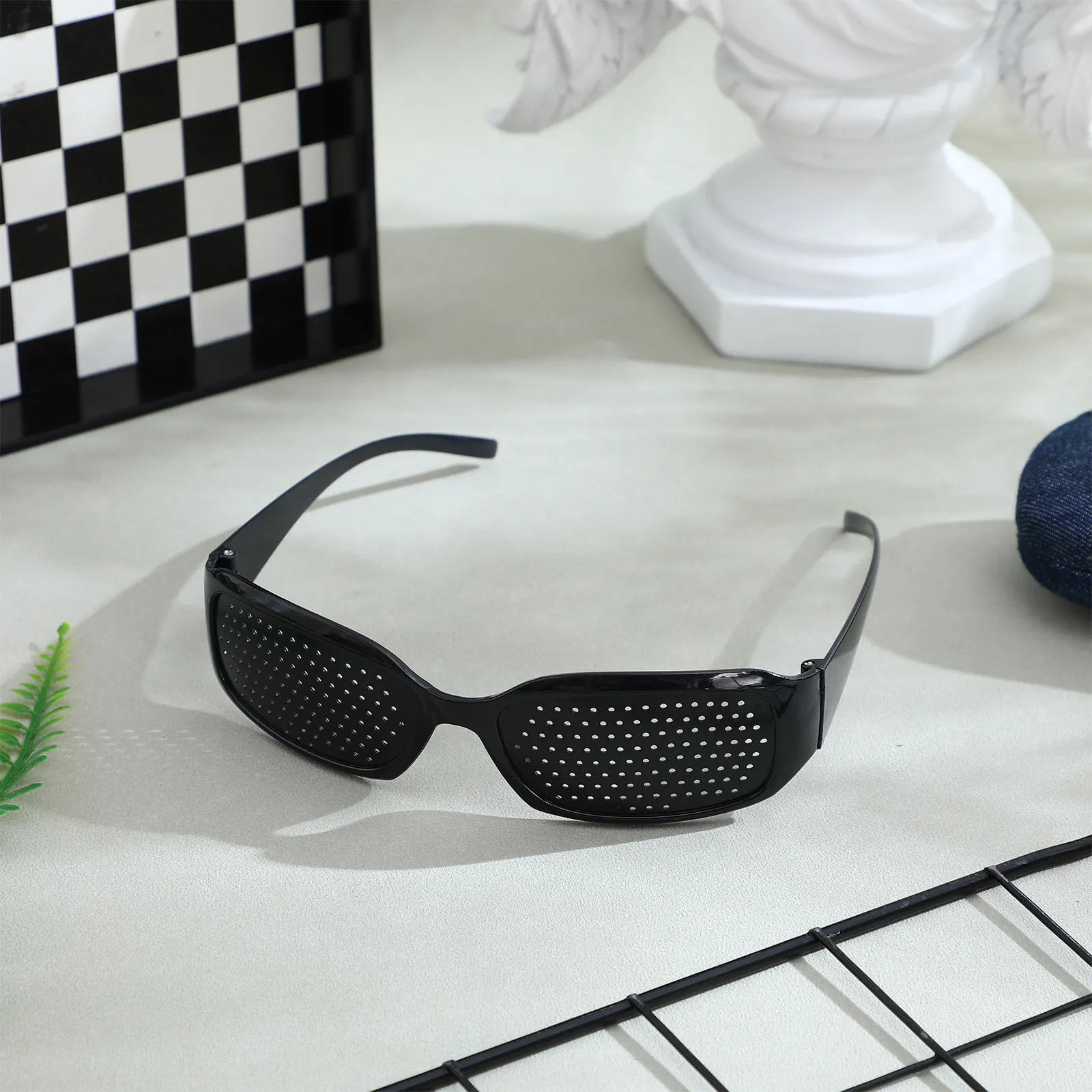 

2 шт. очки с эффектом пинхола, полноформатные, для защиты глаз, портативные, корректирующие, улучшающие зрение, против усталости глаз