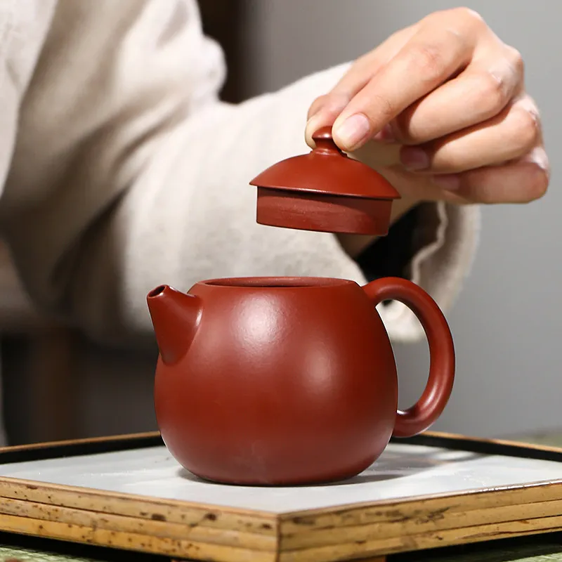 Red Clay Zisha Teapot 225ml Handmade Dragon Shape Traditional Gongfu Tea Pot for Traditional Tea Sessions and Gifting
