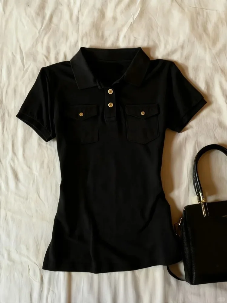 Deeptown Vintage Schwarze Poloshirts für Damen 90er Y2k Ästhetik Lässige Kurzarm-T-Shirts Retro-Taschen Knopfleisten-Oberteile Harajuku