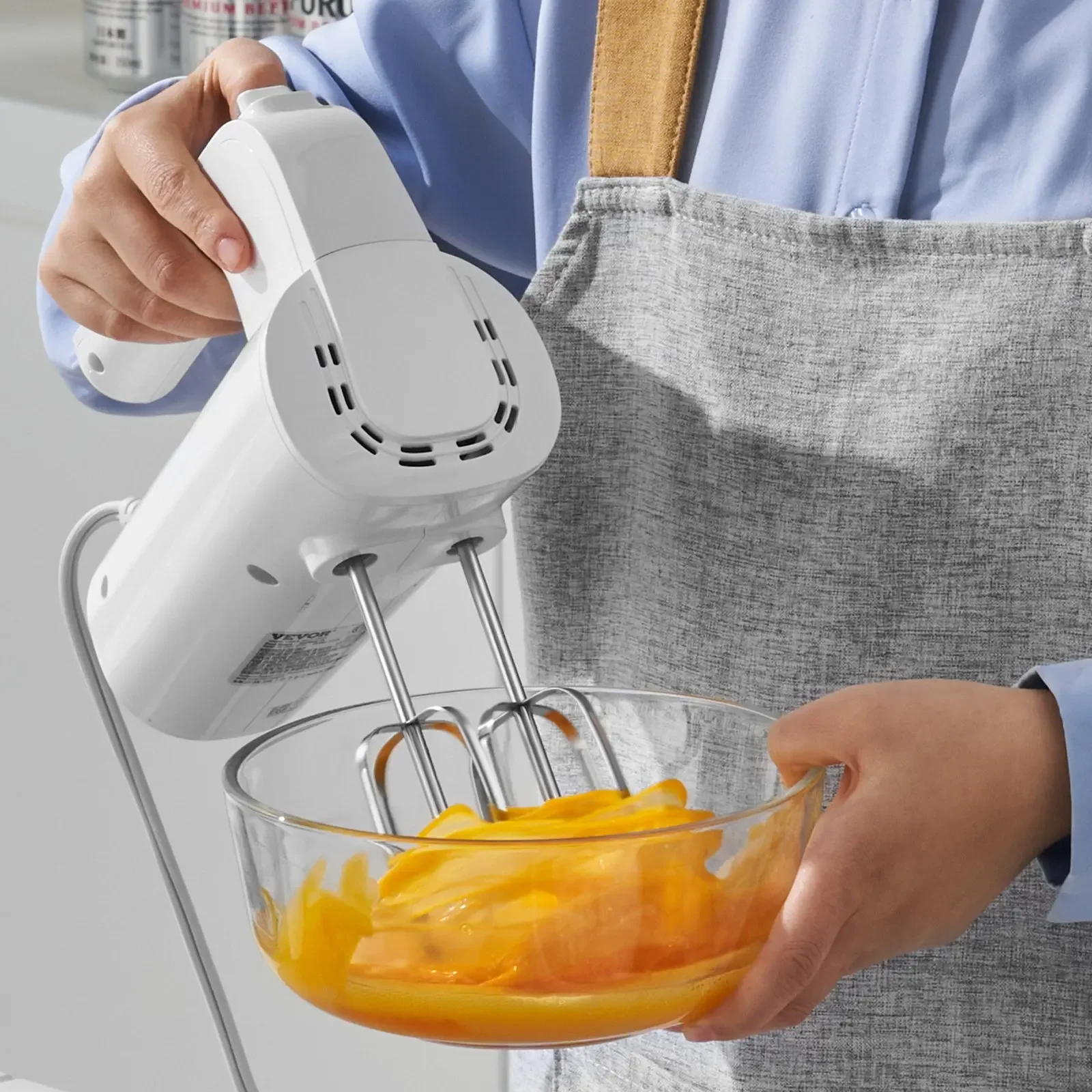 

Digital Electric Hand Mixer, 5-Speed, 200W Portable Electric Handheld Mixer, With Turbo Boost Beaters Dough Hooks Whisks