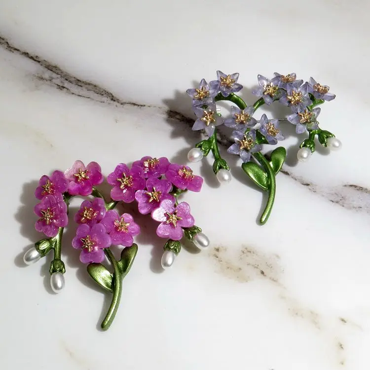Floral Blossoms, Vintage Elegance, Enamel Embroidered Ball Flower, Pearl Dripping Oil Flower Brooch