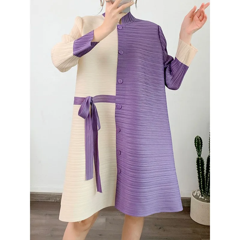 

GGHK Contrast Color Pleated Belt Dress 2023 Autumn New Stand Collar Long Sleeves Single Breasted Loose Dresses Female Clothing