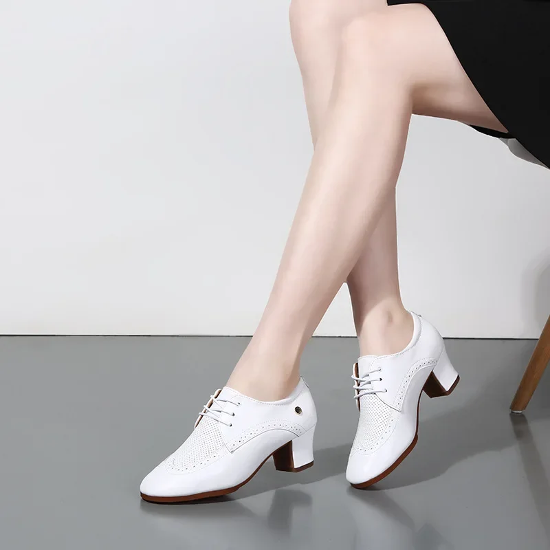 XIHAHA Meisjes Lederen Dansschoenen Vrouwen Latin Salsa Ballet Zachte Zool Professionele Jazz Tango Schoen voor Vrouw Dansen Dame Sneakers
