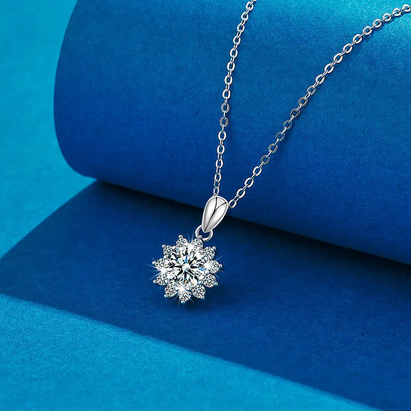 LORIELE Moissanite Necklace For Women 1CT D Color VVS1 Excellent Cut Round Diamond Sunflower Pendant Necklace 925 Silver Jewelry