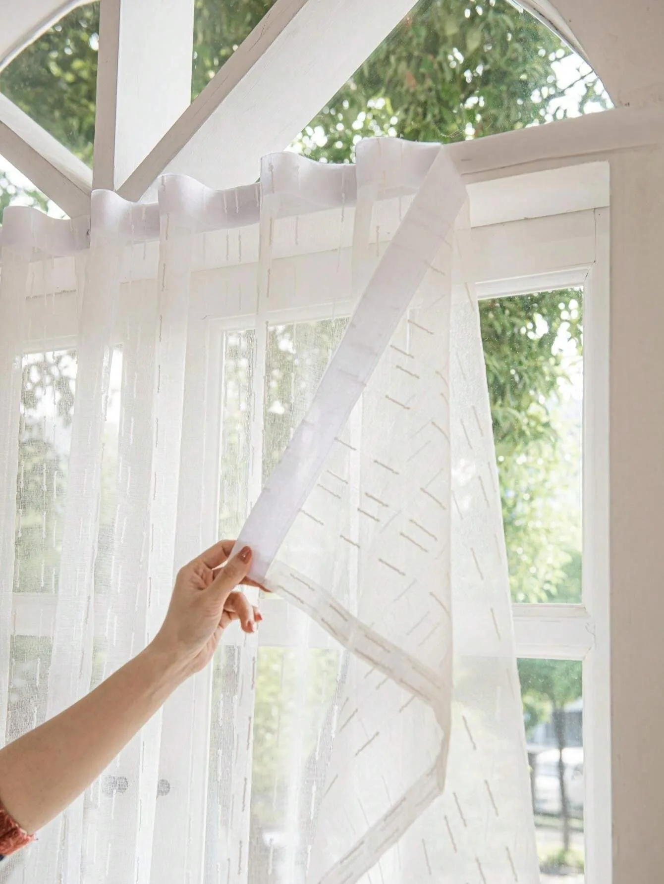1pc White Striped Decorative Curtain, European Style Luxury Modern Minimalist, Self-Adhesive, Easy Install No Tools Needed,