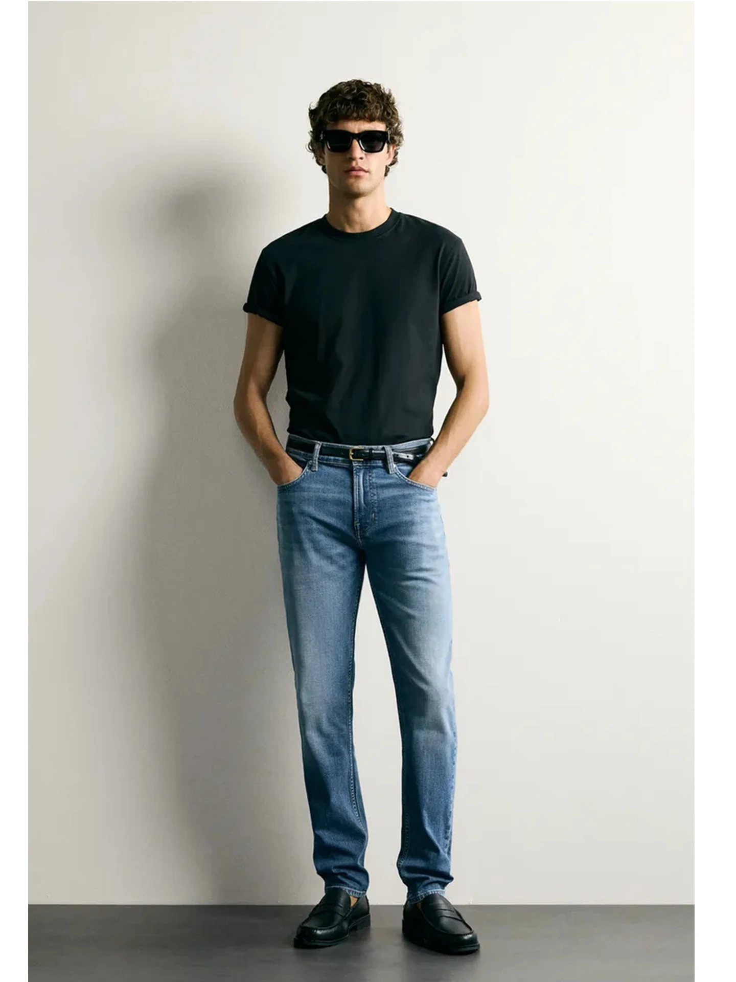 Fall New Men's Slim Fit Elastic Zipper Style Commuter Denim Jeans Basic Model Polyester Fiber mid Waist Skin-friendly Breathable