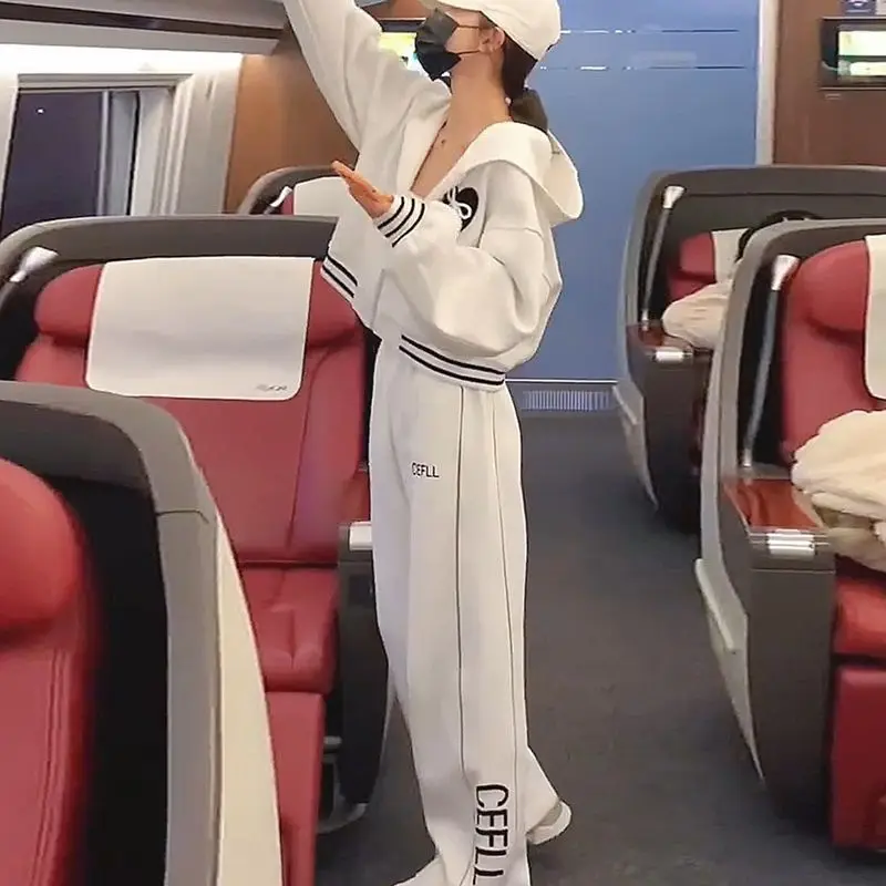 

Fashion Sports Suit for Women Spring and Autumn New Styles Korean Style Fashionable and Casual Two-piece Set