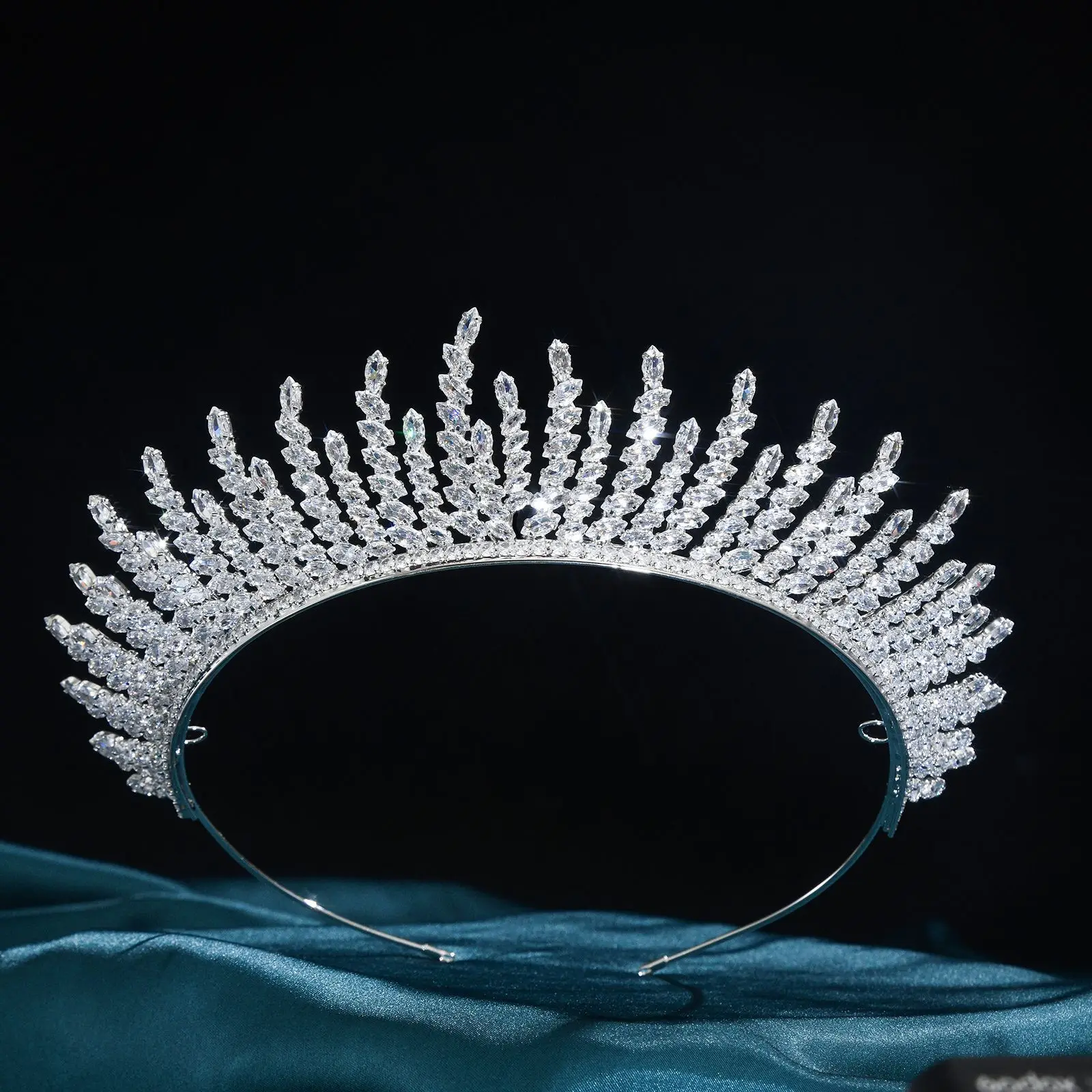 New Zircon Leaves Crown Wedding Bride Fashion Headdress Photo Studio Shooting Hair Accessories Wholesale 266115